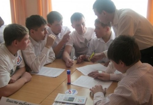 В Красночикойском аграрно-педагогическом техникуме прошла деловая игра «Учимся избирать, учимся быть избранными»